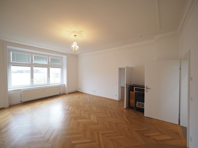 Sonniges Altbaujuwel in Brunn am Gebirge ? 2 Zimmer, 70 m² & optionaler Stellplatz! / / 2345 Brunn am Gebirge / Bild 3