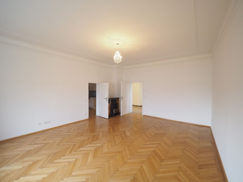 Sonniges Altbaujuwel in Brunn am Gebirge ? 2 Zimmer, 70 m² & optionaler Stellplatz! / / 2345 Brunn am Gebirge / Bild 4