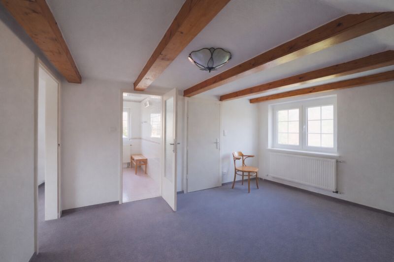 Preis gesenkt! Wohnen im Grünen mit Pool, Bach, Terrasse & traumhaften Sonnenuntergängen / / 2384 Breitenfurt bei Wien / Bild 8