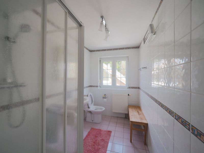 Preis gesenkt! Wohnen im Grünen mit Pool, Bach, Terrasse & traumhaften Sonnenuntergängen / / 2384 Breitenfurt bei Wien / Bild 9