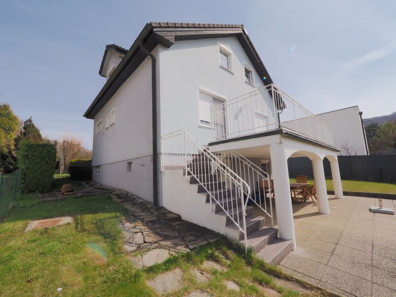 Preis gesenkt! Wohnen im Grünen mit Pool, Bach, Terrasse & traumhaften Sonnenuntergängen / / 2384 Breitenfurt bei Wien / Bild 3