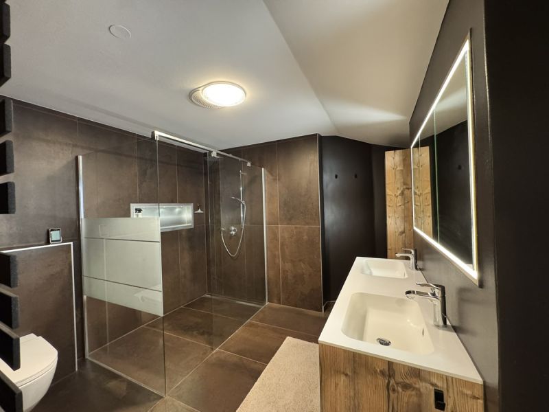 Wo sich leben und arbeiten gut anfhlen! 
Villa und Nebenhaus in Giehbl!
Wohn- und Firmensitz /  / 2372 Giehbl / Bild 4