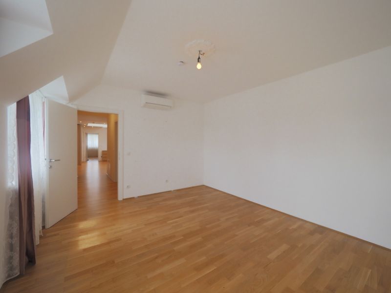 3 Zimmerwohnung mit groer Terrasse und zwei Garagenpltzen inklusive! /  / 2345 Brunn am Gebirge / Bild 9