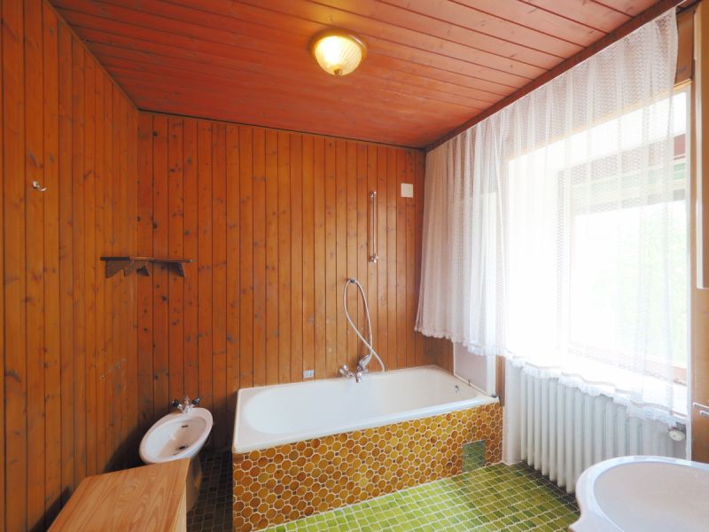 charmantes Einfamilienhaus mit groen Garten /  / 2560 Berndorf St. Veit / Bild 7