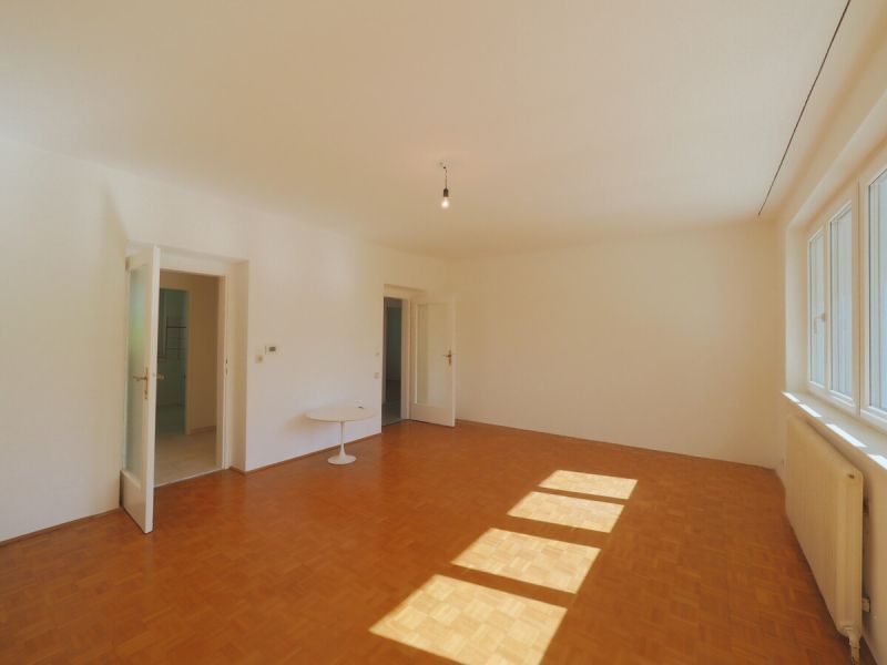 3 Zimmer, Loggia & ca. 70 m² ? Wohnung mit Entwicklungspotenzial in Maria Enzersdorf! / / 2344 Maria Enzersdorf / Bild 4