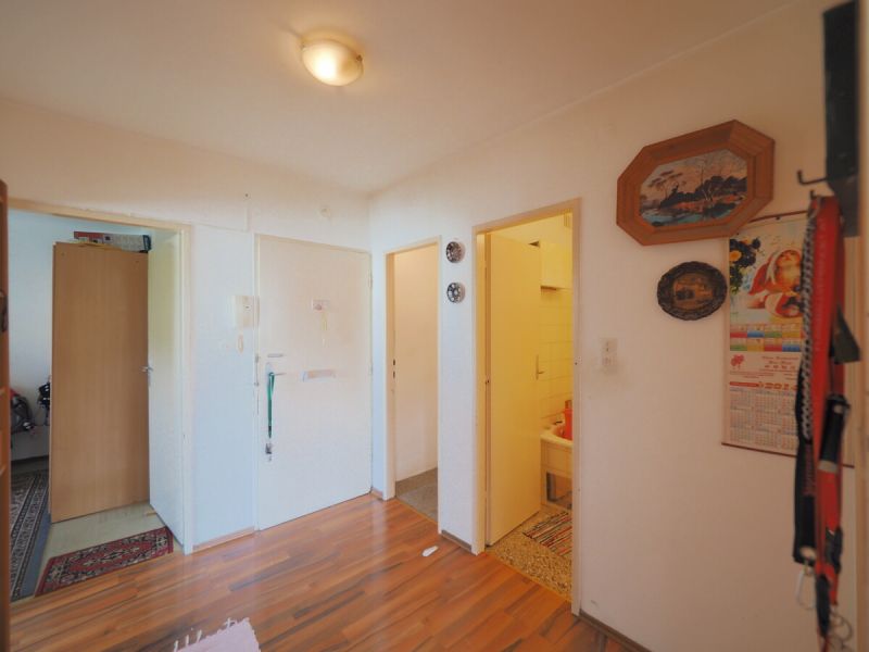 Jetzt entdecken: Gepflegte 3-Zimmer-Wohnung mit Lift und großem Potenzial!
