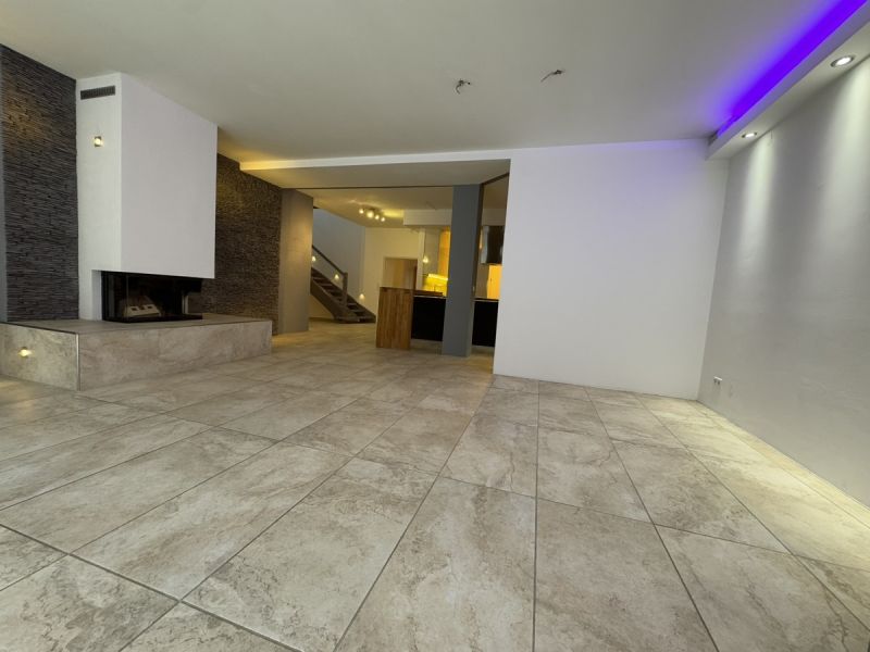 Wo sich leben und arbeiten gut anfhlen! 
Villa und Nebenhaus in Giehbl!
Wohn- und Firmensitz /  / 2372 Giehbl / Bild 8