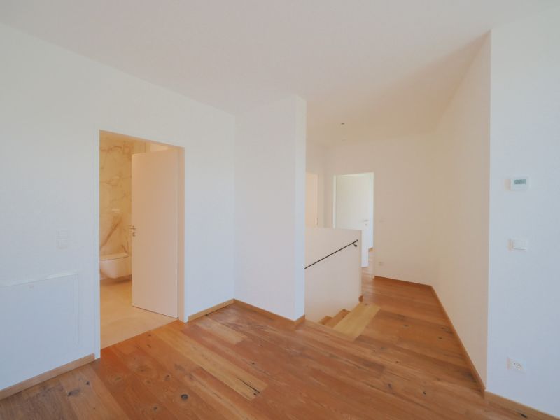OPEN HOUSE FREITAG 14.00 - 16:00 UHR! Provisionsfrei! Harmonische Wohnqualitt mit Grnblick! /  / 2344 Maria Enzersdorf / Bild 2
