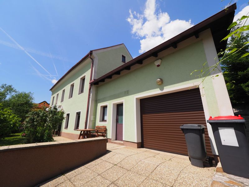 charmantes Einfamilienhaus mit groen Garten /  / 2560 Berndorf St. Veit / Bild 2