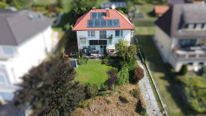 Ein Haus, zwei M�glichkeiten: Gro�z�giges Wohnen mit 809 m� Grundst�ck in Bad V�slau! /  / 2540&nbsp;Bad V�slau / Bild 1