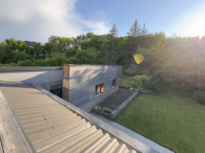 Wo sich leben und arbeiten gut anfühlen! 
Villa und Nebenhaus in Gießhübl!
Wohn- und Firmensitz