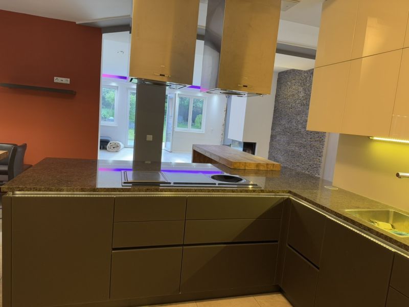 Wo sich leben und arbeiten gut anfhlen! 
Villa und Nebenhaus in Giehbl!
Wohn- und Firmensitz /  / 2372 Giehbl / Bild 4