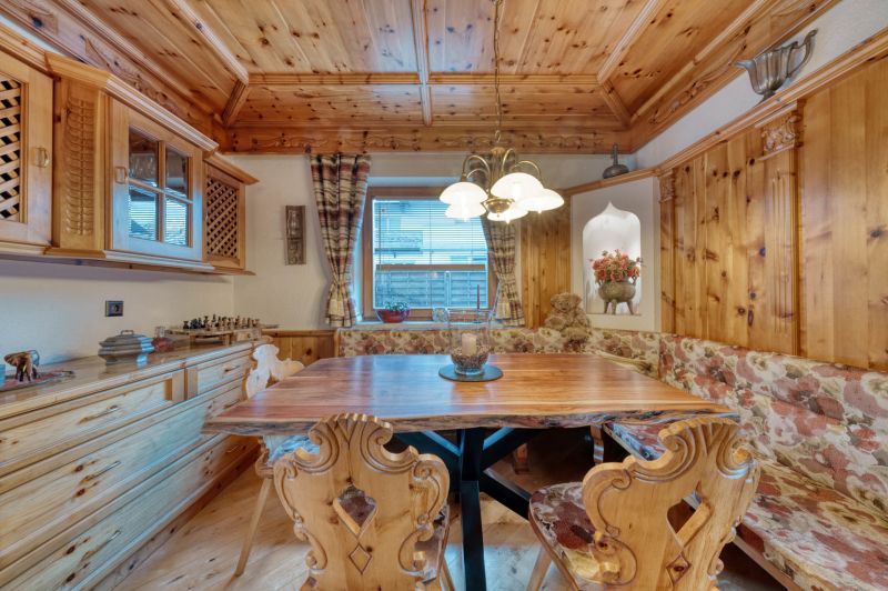 Einmalige Gelegenheit fr Grofamilien! 2 Huser, 3 Wohneinheiten u. ein Grundstck mit viel Garten! /  / 6060 Hall in Tirol / Bild 6