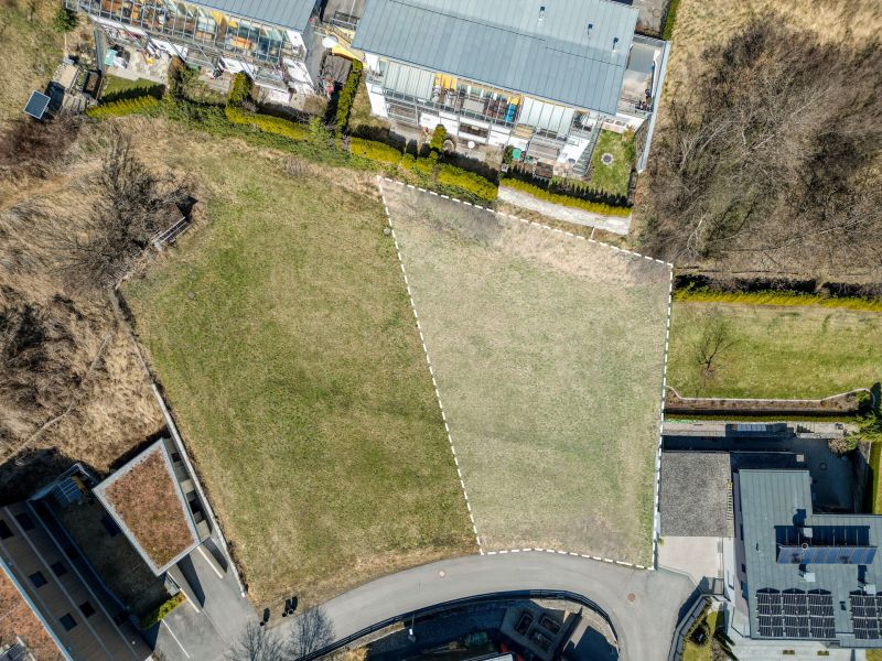 Raum f�r dein Eigenheim! Gro�z�giges Baugrundst�ck in Arzl im Pitztal am S�dhang zu kaufen