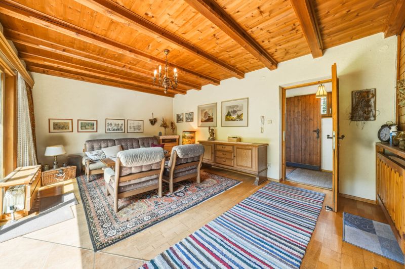 Idyllisches Einfamilienhaus mit weitläufigem Garten und sonniger Terrasse in Hall in Tirol zu kaufen / / 6060 Hall / Bild 3