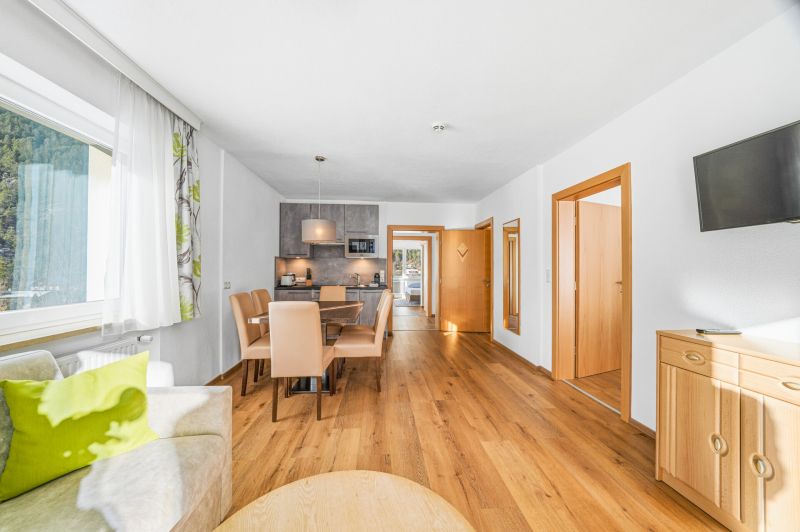 Gro�z�gige 3,5 Zimmer Wohnung in der N�he von Fiss-Serfaus-Ladis zu kaufen /  / 6541&nbsp;T�sens / Bild 3