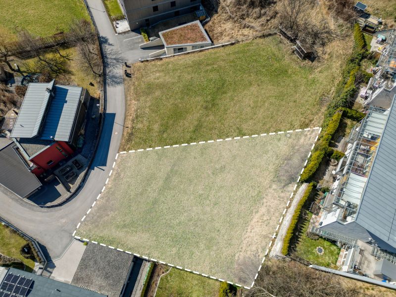 Raum für dein Eigenheim! Großzügiges Baugrundstück in Arzl im Pitztal am Südhang zu kaufen / / 6471 Arzl im Pitztal / Bild 1