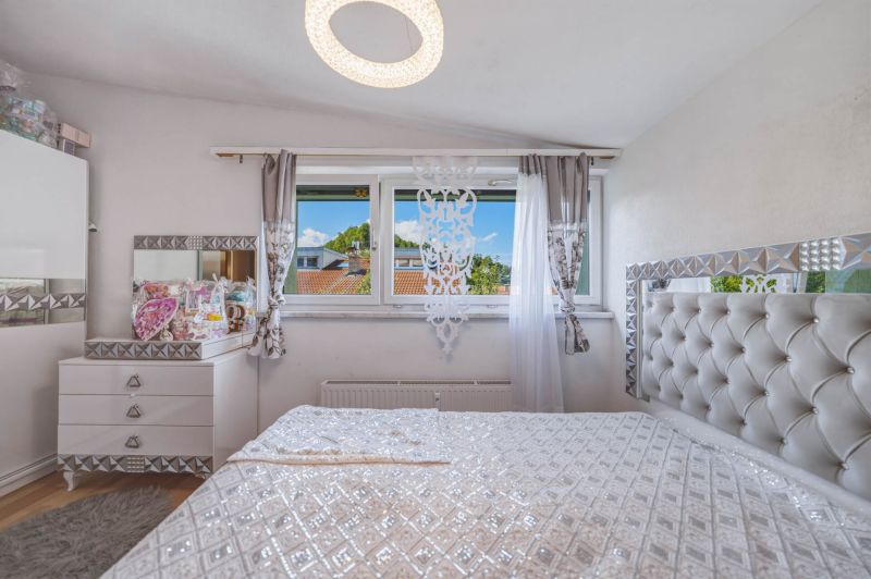 Gepflegte 4-Zimmer-Wohnung in Völs mit Südbalkon / / 6176 Völs / Bild 7