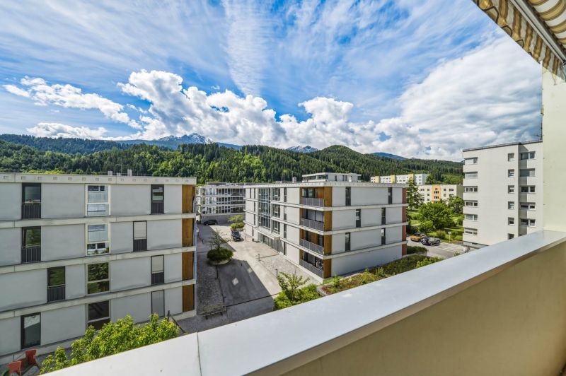 Ihr neues Zuhause in Völs! Gut geschnittene drei Zimmer Wohnung mit sonniger Loggia & KFZ-Stellplatz / / 6176 Völs / Bild 5