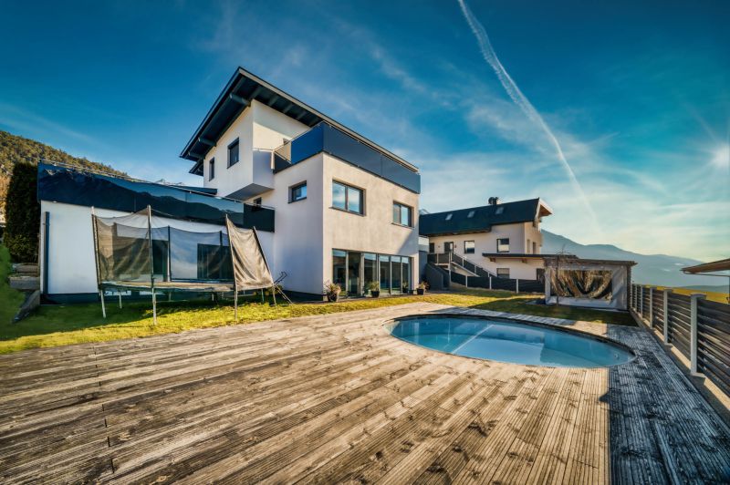Rarität!! Exklusives Zweifamilienhaus in Bestlage von Mieming mit Panoramablick, Garten & Pool