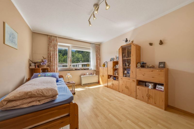 Ihr neues Zuhause in Völs! Gut geschnittene drei Zimmer Wohnung mit sonniger Loggia & KFZ-Stellplatz / / 6176 Völs / Bild 7