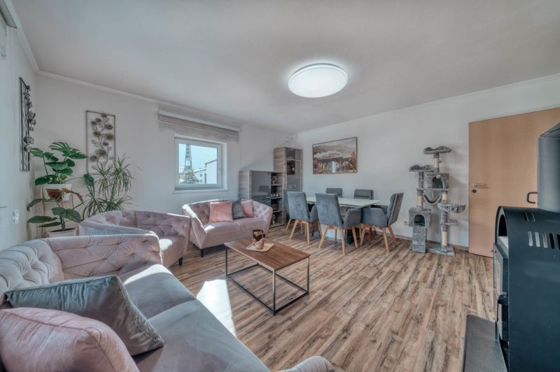 Familientraum! Großzügige 4-Zimmer Wohnung mit Garten zu verkaufen! / / 6430 Ötztal-Bahnhof / Bild 0