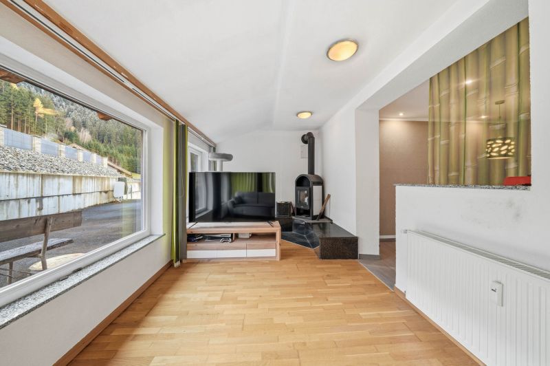 Anleger und Eigennutzer aufgepasst! Gemtliche 3-Zimmer Wohnung in Roppen/Waldele zu verkaufen! /  / 6426 Roppen / Bild 2