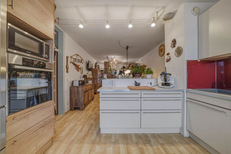 Wohnung mit Weitblick! Gro�z�gige Wohnung mit Blick �ber Innsbruck am Innrain zu kaufen! /  / 6020&nbsp;Innsbruck / Bild 4