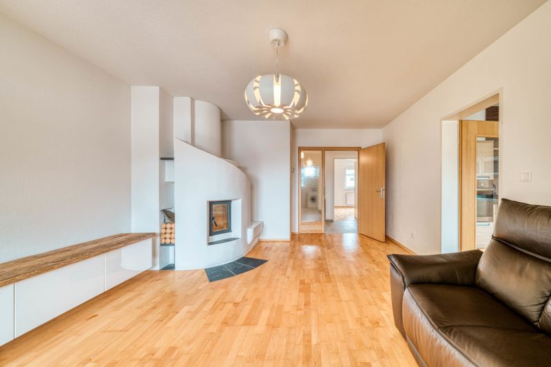 Dachgeschossjuwel in Wattens mit Panoramablick, Balkon & Ofen ? geringe Betriebskosten /  / 6112 Wattens / Bild 3
