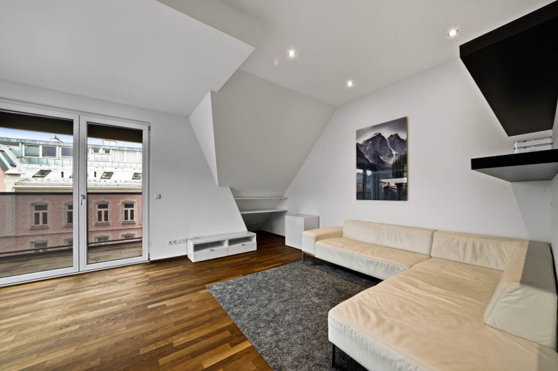 �ber den D�chern von Innsbruck!  2-Zimmer Wohnung mit gro�er Terrasse in Best-Lage von Wilten! /  / 6020&nbsp;Innsbruck / Bild 3