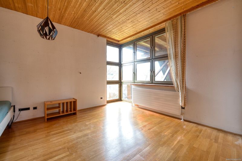 Sie brauchen viel Platz? Wir haben die L�sung. Sanierungsbed�rftiges Architektenhaus in bester Lage. /  / 4840&nbsp;V�cklabruck / Bild 19