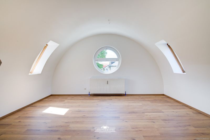 Ihre neu renovierte DG-Wohnung mit S�dwestbalkon /  / 5204&nbsp;Stra�walchen / Bild 3