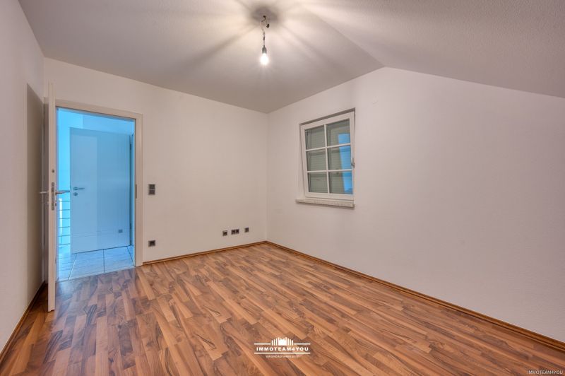 Seltene Chance: Einfamilienhaus. Doppelgarage. Zentrale Lage in V�cklabruck. /  / 4840&nbsp;V�cklabruck / Bild 3