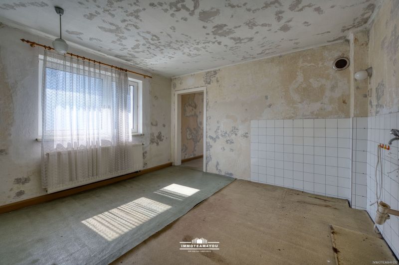 Leistbares Einfamilienhaus in bester Lage und herrlicher Sonnenterrasse. Sanierungsbed�rftig. Verwirklichen Sie Ihren Wohntraum in V�cklabruck. /  / 4840&nbsp;V�cklabruck / Bild 12