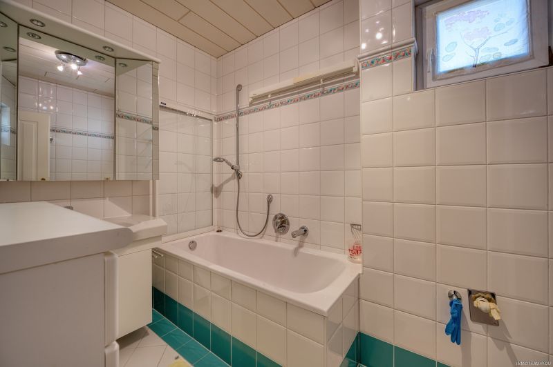 Sonnige 3-Zimmer Wohnung mit Blick ins Gr�ne, Loggia, Kellerraum und Tiefgaragenstellplatz. /  / 4840&nbsp;V�cklabruck / Bild 2