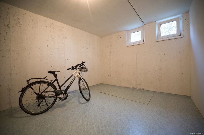 Sonnige 3-Zimmer Wohnung mit Blick ins Gr�ne, Loggia, Kellerraum und Tiefgaragenstellplatz. /  / 4840&nbsp;V�cklabruck / Bild 4