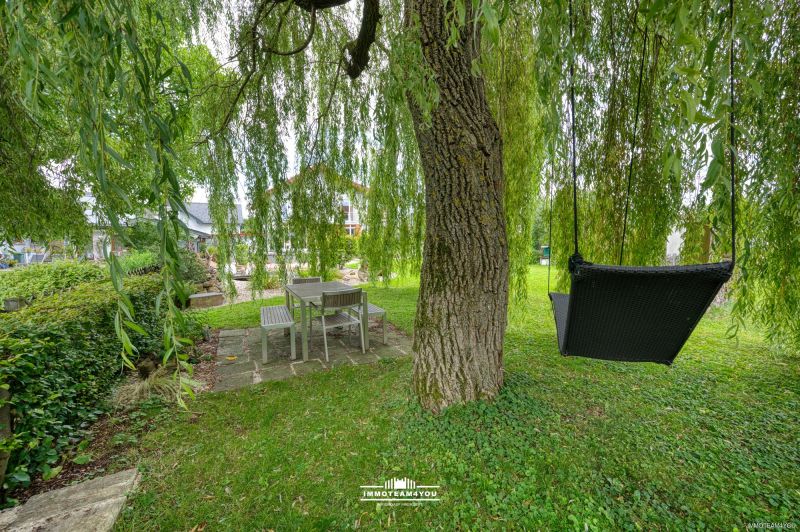 Viel Platz in beliebter Wohngegend, der Attersee nicht weit und riesiger Traumgarten! /  / 4863 Seewalchen / Bild 18