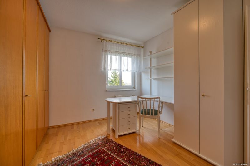 Sonnige 3-Zimmer Wohnung mit Blick ins Gr�ne, Loggia, Kellerraum und Tiefgaragenstellplatz. /  / 4840&nbsp;V�cklabruck / Bild 9