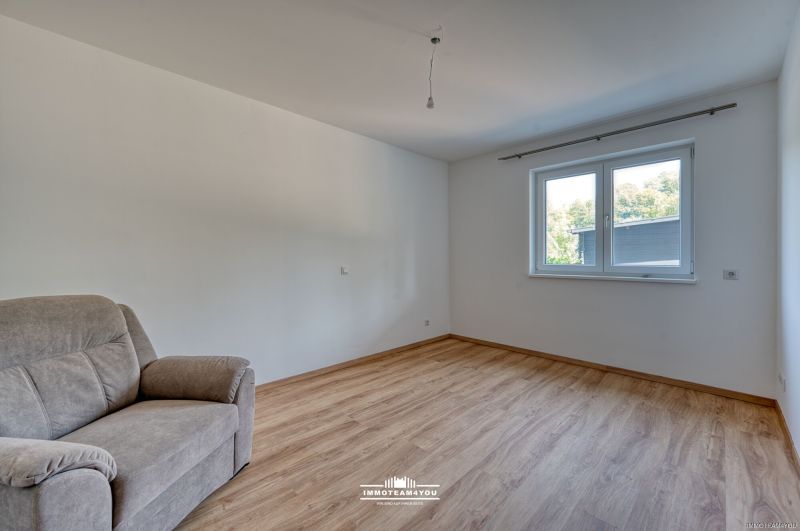 Neuwertig und modern! Ihre Gartenwohnung wartet auf Sie / / 4693 Desselbrunn / Bild 7