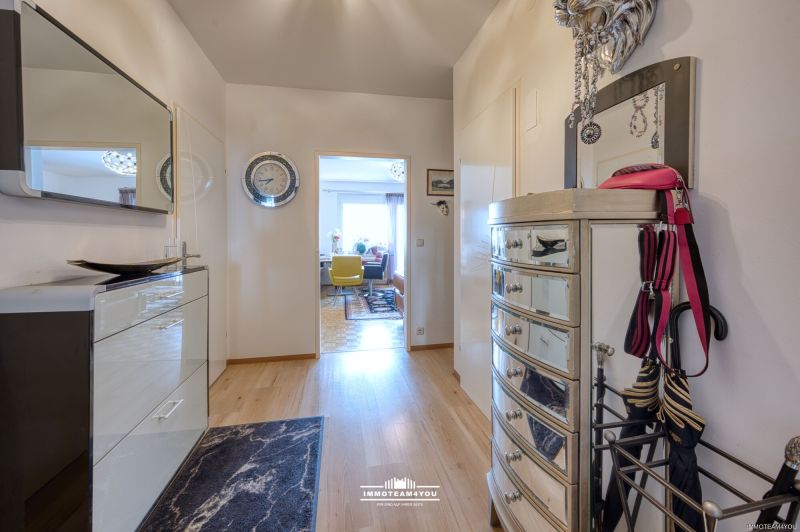 Urban Vibes & Chill-Oase: Dein neues Upgrade im Europahof! Top sanierte Style-Wohnung mit mega Energieausweis ? Einziehen und das Leben genie�en! /  / 4840&nbsp;V�cklabruck / Bild 0