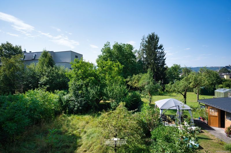 Leistbares Einfamilienhaus in bester Lage und herrlicher Sonnenterrasse. Sanierungsbed�rftig. Verwirklichen Sie Ihren Wohntraum in V�cklabruck. /  / 4840&nbsp;V�cklabruck / Bild 0
