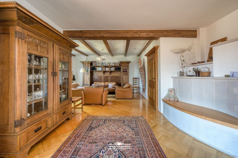 Der Traum k�nnte wahr werden-gro�z�gige Liegenschaft mit herrlichem Blick auf den Attersee und Schloss Kammer! /  / 4863&nbsp;Seewalchen / Bild 1