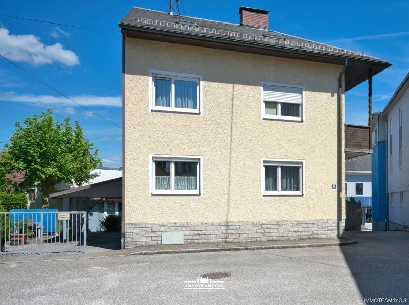 Wohnen. Vermieten. Gestalten: Ihr neues Drei-Parteien-Haus im Herzen von Vöcklabruck! / / 4840 Vöcklabruck / Bild 1