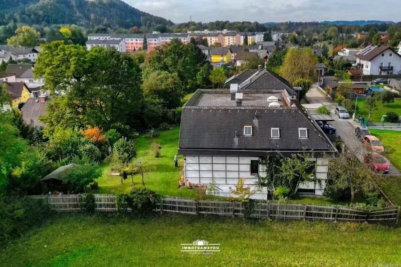 Sie brauchen viel Platz? Wir haben die L�sung. Sanierungsbed�rftiges Architektenhaus in bester Lage. /  / 4840&nbsp;V�cklabruck / Bild 3