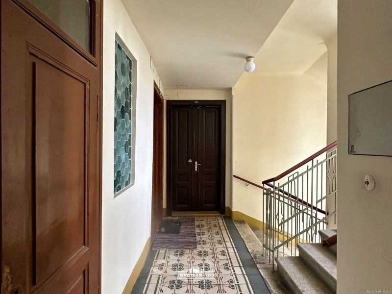 Welcome to your new Home: Du suchst die perfekte Base in Wien? Gefunden! Dieses Schmuckst�ck kombiniert echten Wiener Altbau-Charme mit einer Lage, die einfach unschlagbar ist. /  / 1150&nbsp;Wien / Bild 1