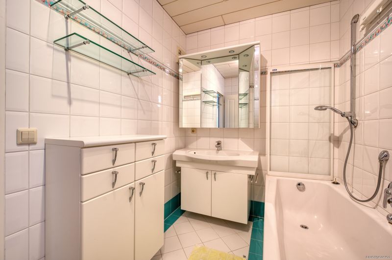 Sonnige 3-Zimmer Wohnung mit Blick ins Gr�ne, Loggia, Kellerraum und Tiefgaragenstellplatz. /  / 4840&nbsp;V�cklabruck / Bild 3