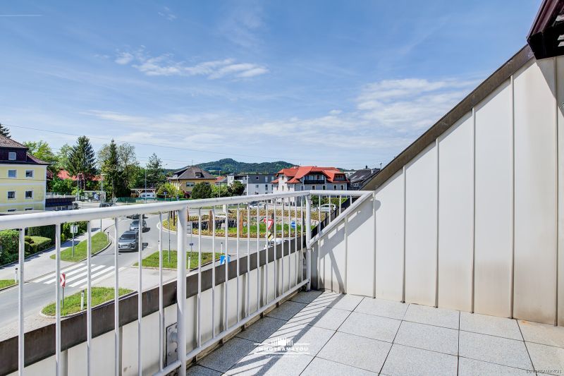 Ihre neu renovierte DG-Wohnung mit S�dwestbalkon /  / 5204&nbsp;Stra�walchen / Bild 1