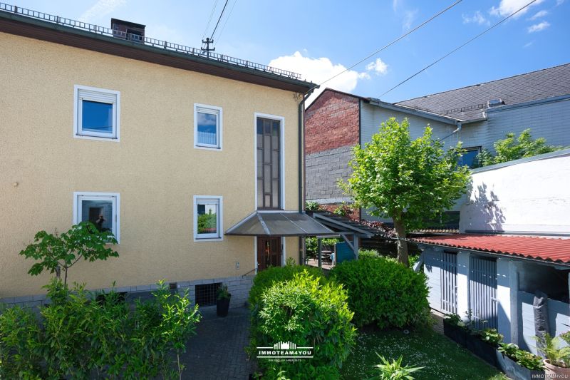 Wohnen. Vermieten. Gestalten: Ihr neues Drei-Parteien-Haus im Herzen von V�cklabruck!