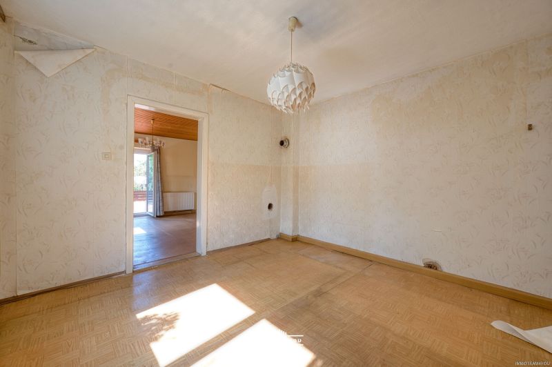 Leistbares Einfamilienhaus in bester Lage und herrlicher Sonnenterrasse. Sanierungsbed�rftig. Verwirklichen Sie Ihren Wohntraum in V�cklabruck. /  / 4840&nbsp;V�cklabruck / Bild 11
