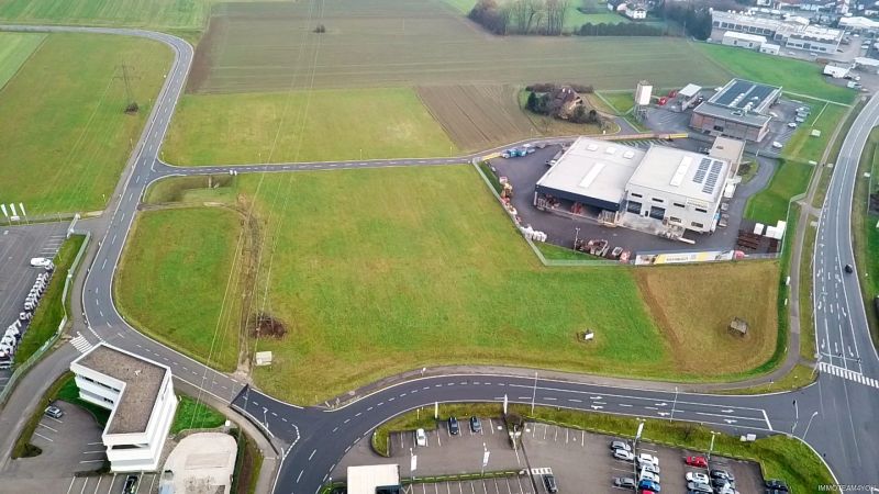 Betriebsbaugebiet - teilbar - Baurecht
In bester Lage an der B 145 - n�he A1/B1 /  / 4844&nbsp;Regau / Bild 1